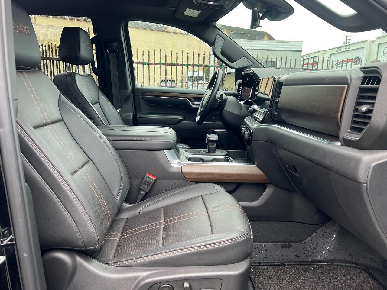 2024 Chevrolet Silverado 1500 High Country Photo13