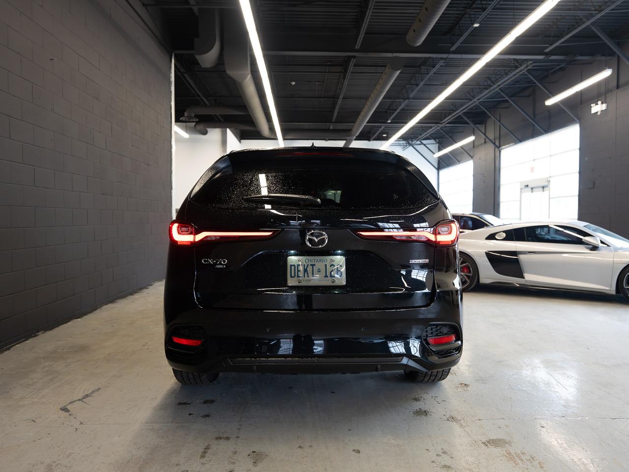 2025 Mazda CX-70 Signature| CLEAN CARFAX| NO ACCIDENTS| Photo