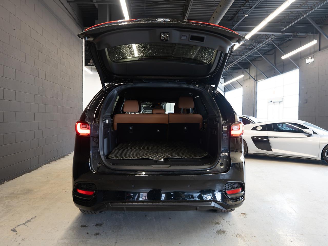 2025 Mazda CX-70 Signature| CLEAN CARFAX| NO ACCIDENTS| Photo