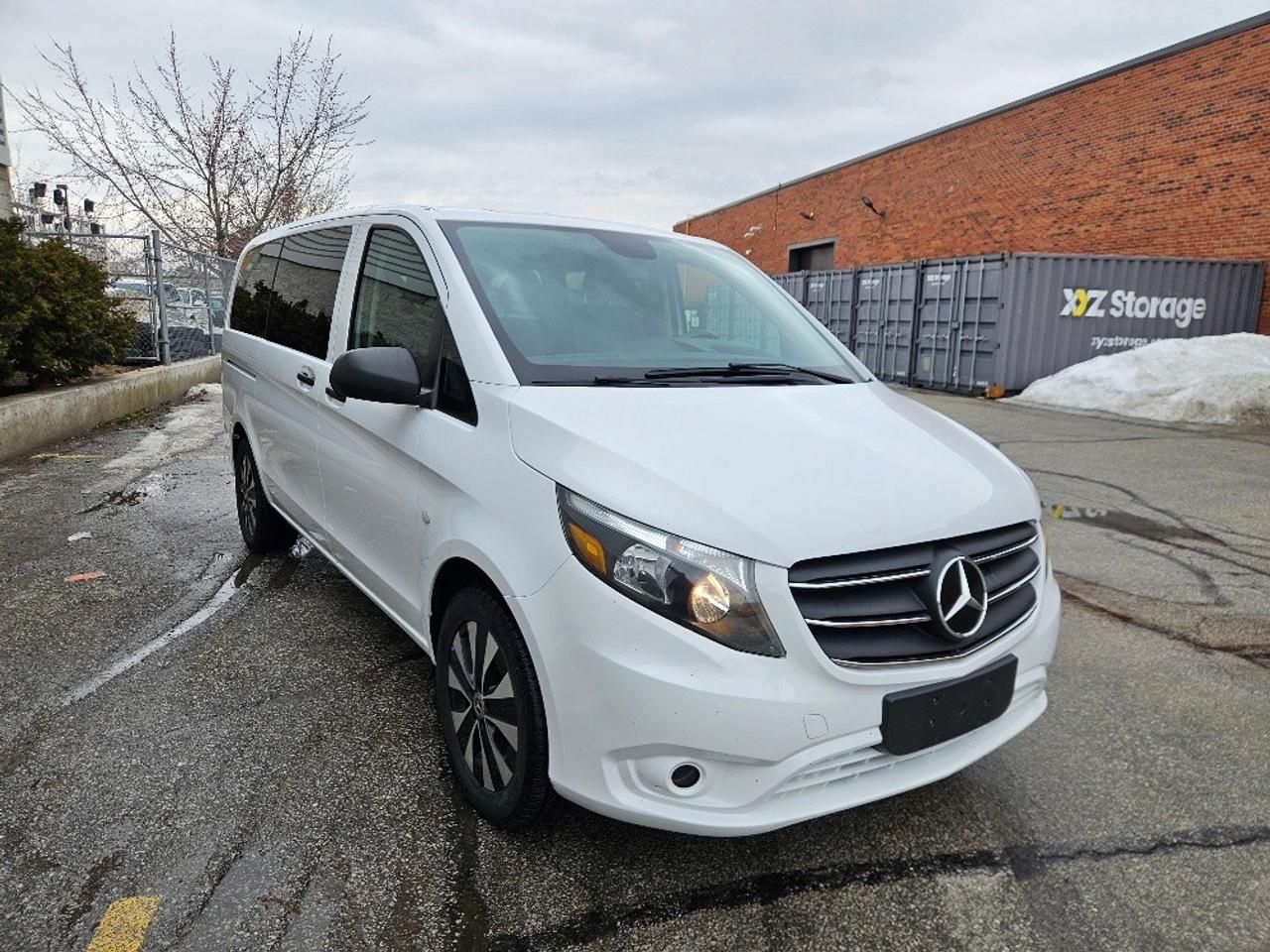 2022 Mercedes-Benz Metris Passenger LEATHER-8 PASSENGER-CERTIFIED Photo