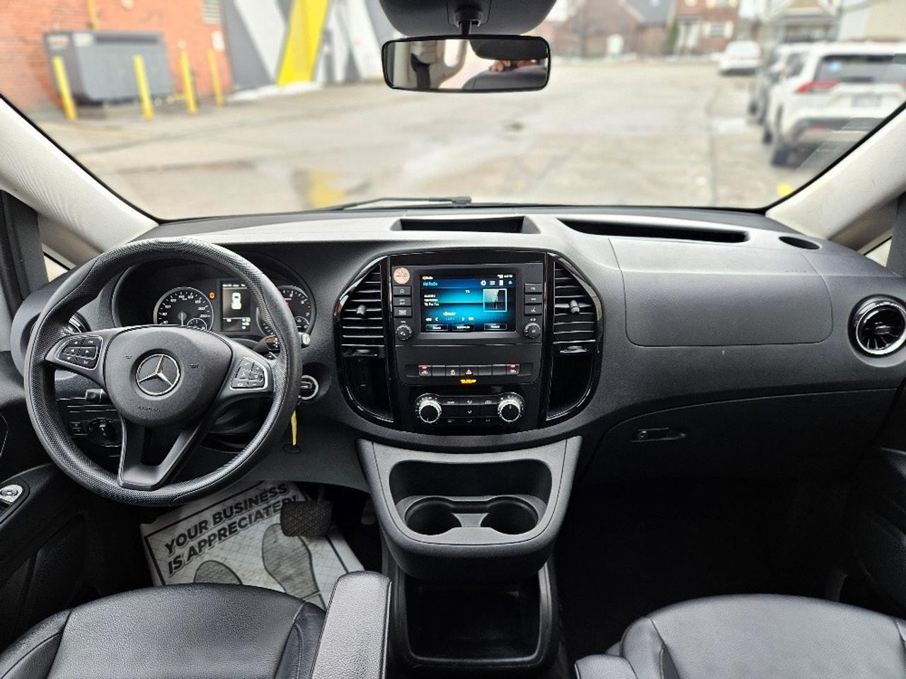 2022 Mercedes-Benz Metris Passenger LEATHER-8 PASSENGER-CERTIFIED Photo