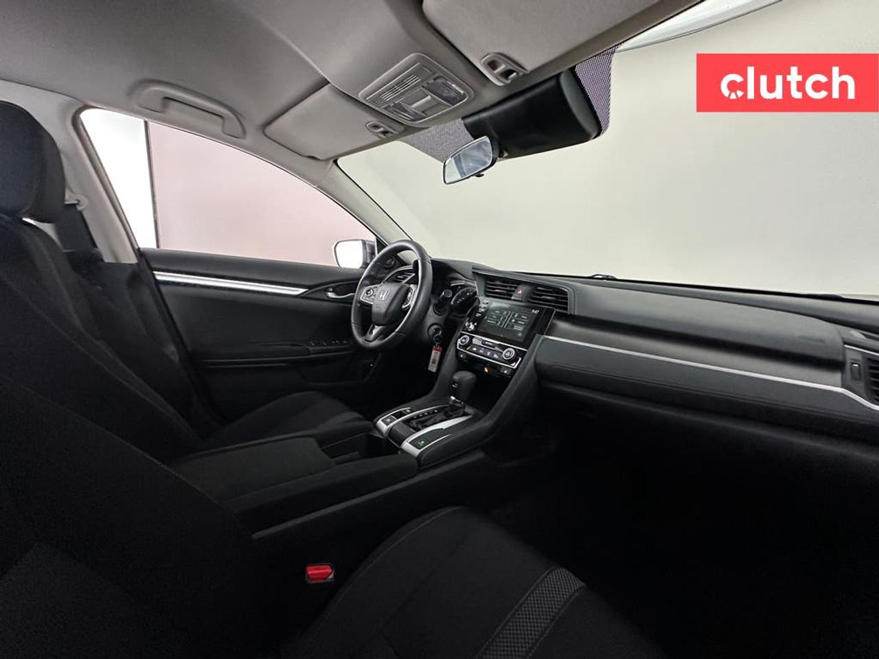 13715582