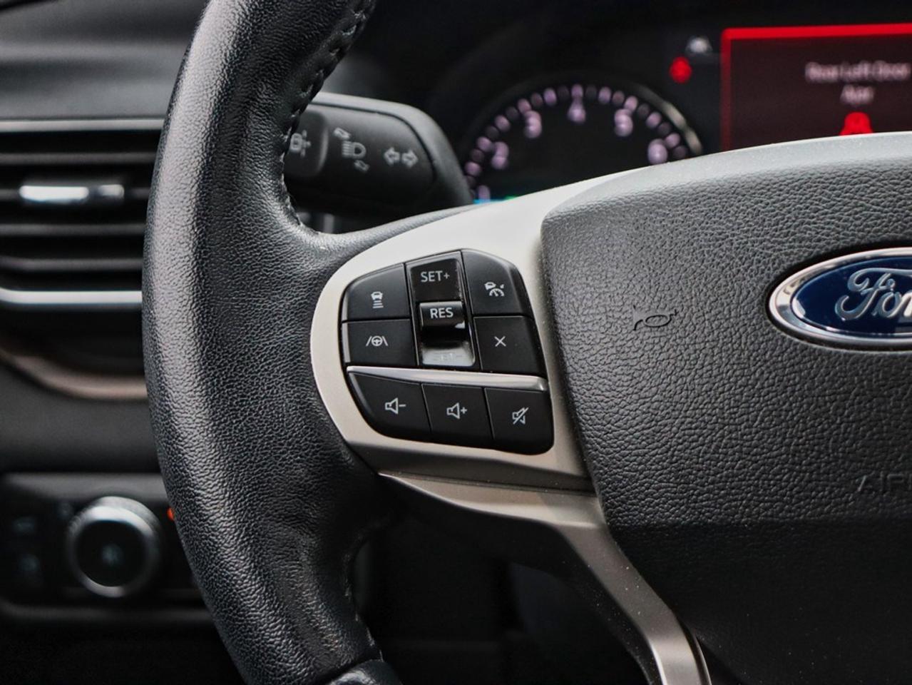 2022 Ford Explorer Limited | 4WD | HYBRID | ROOF | TOW | NAV | 360 Photo