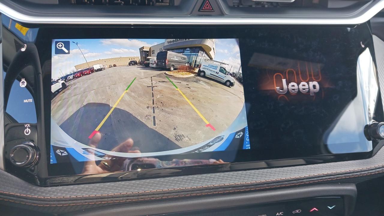 2026 Jeep Cherokee Limited 4X4 Photo