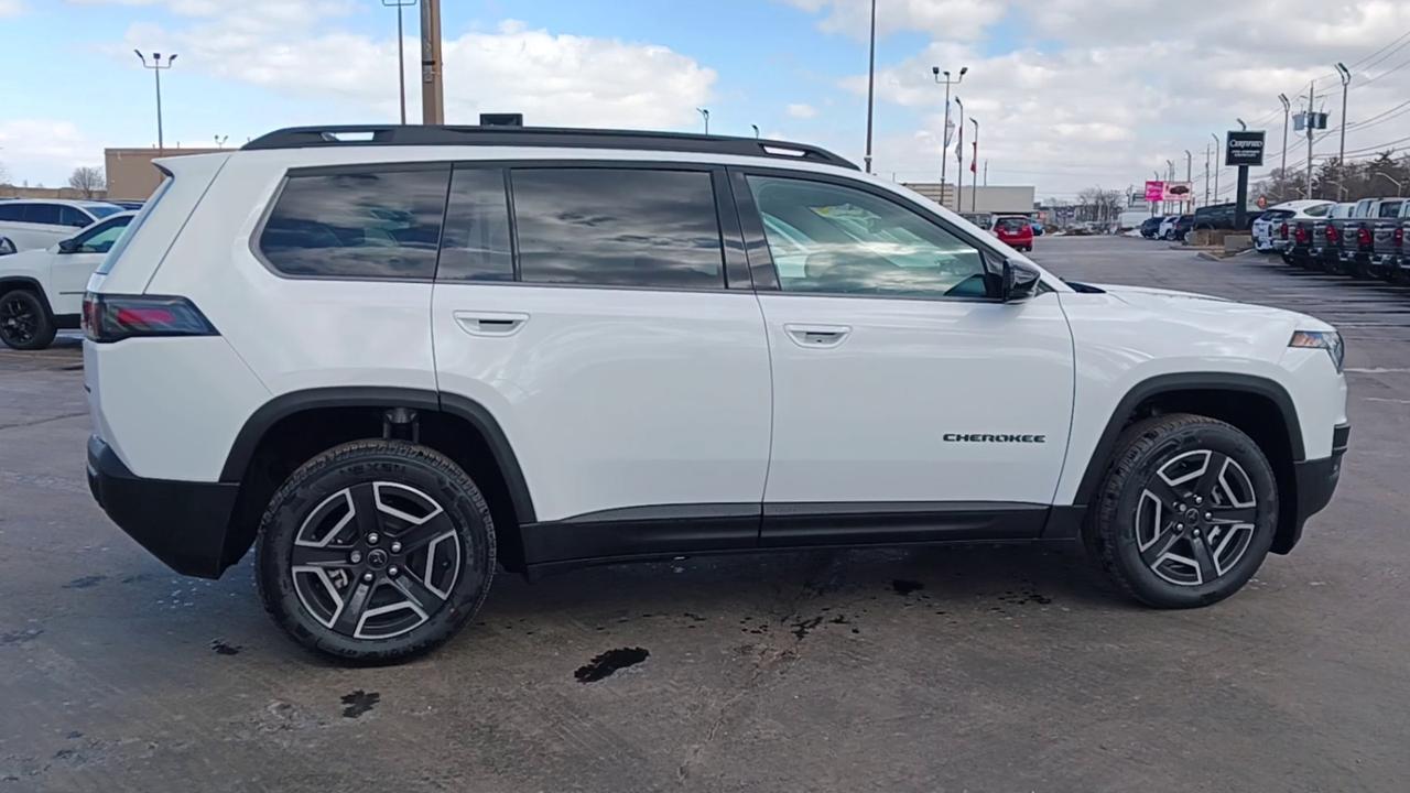 2026 Jeep Cherokee Limited 4X4 Photo