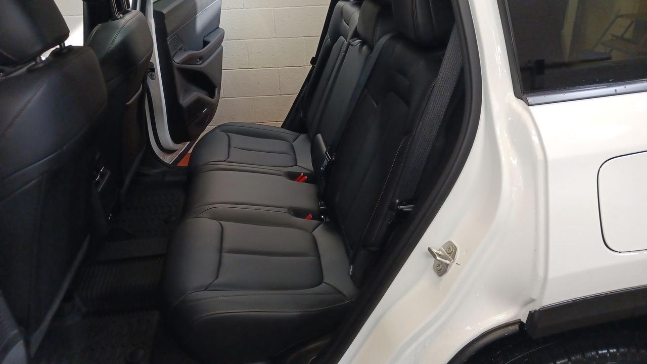2026 Jeep Cherokee Limited 4X4 Photo