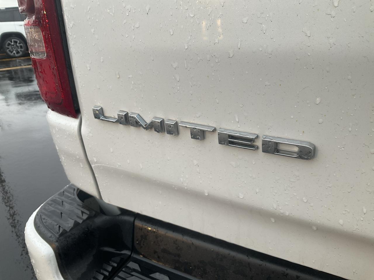 2022 RAM 1500 Crew Cab Photo