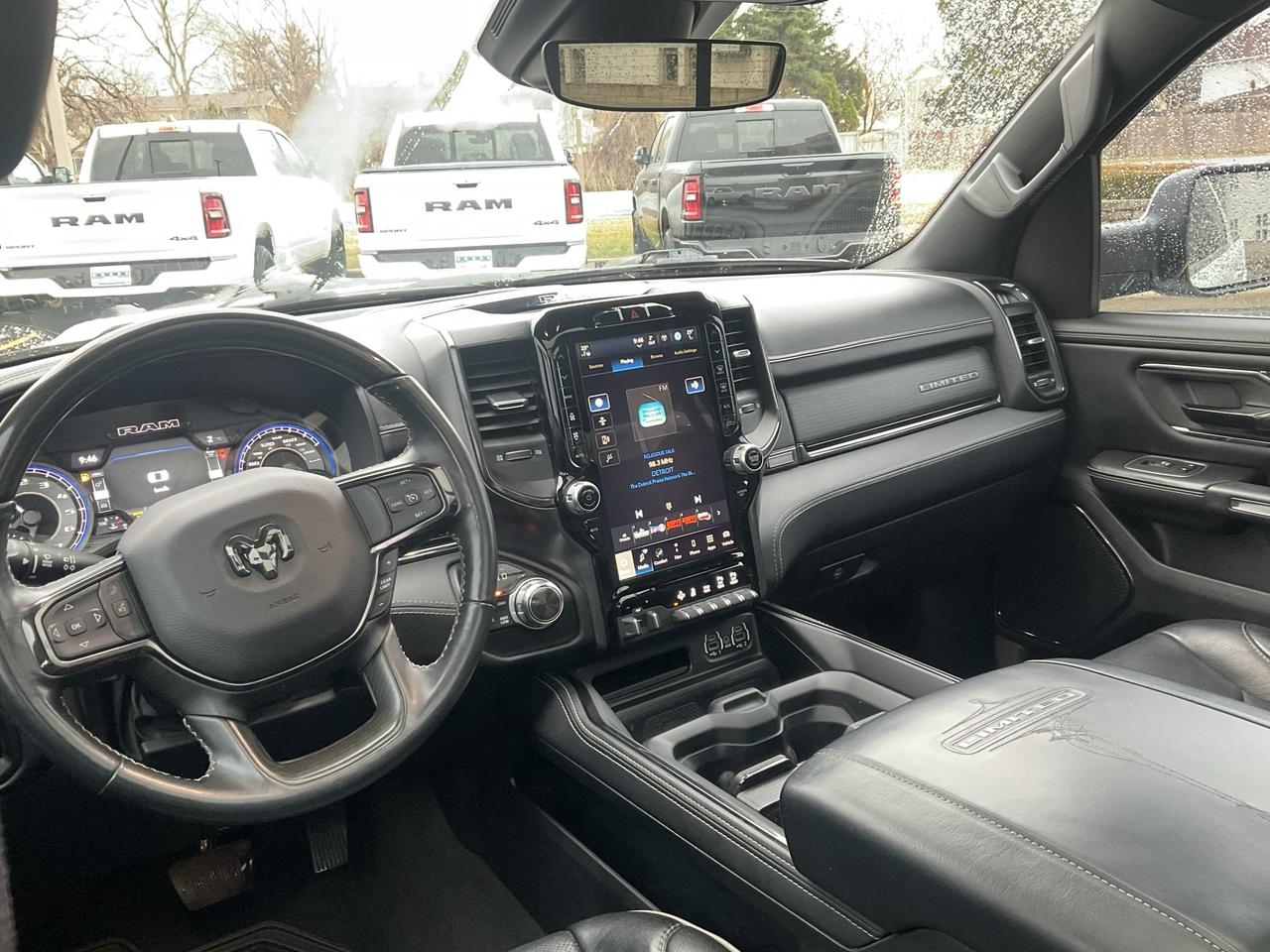 2022 RAM 1500 Crew Cab Photo