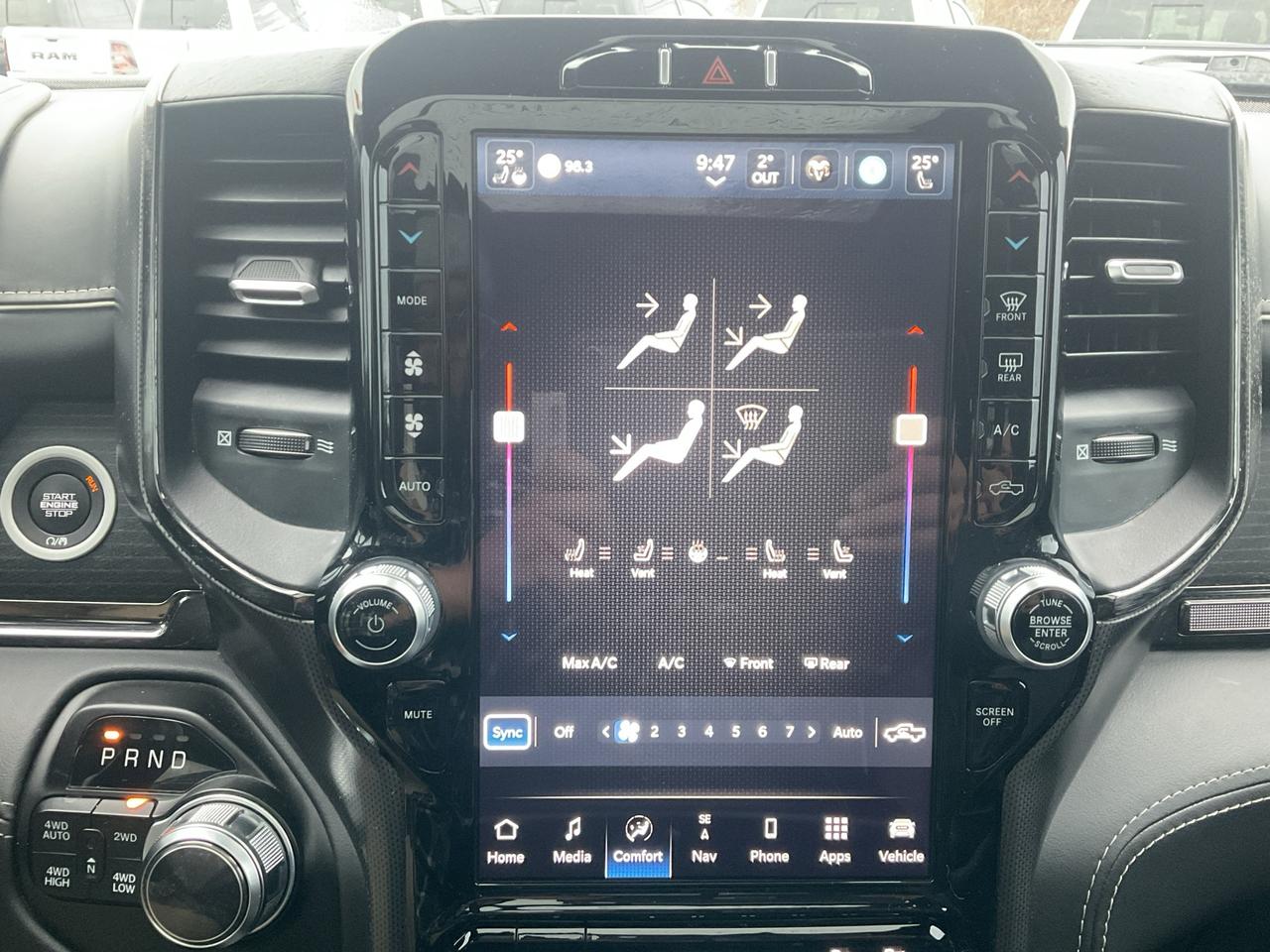 2022 RAM 1500 Crew Cab Photo