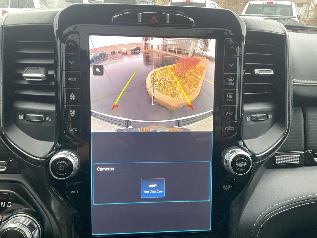 2022 RAM 1500 Crew Cab Photo