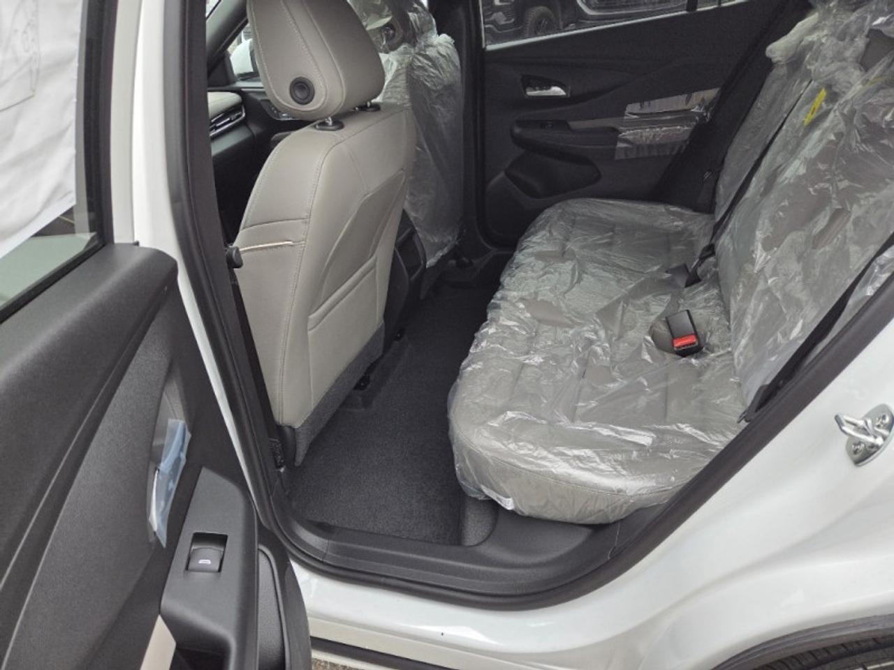 2026 Buick Envista Avenir  - Moonroof -  Leather Seats Photo
