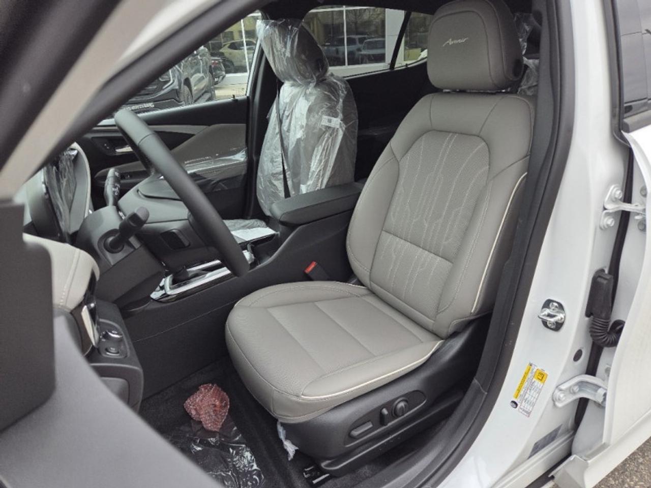 2026 Buick Envista Avenir  - Moonroof -  Leather Seats Photo