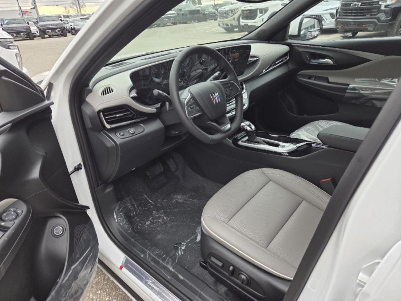 2026 Buick Envista Avenir  - Moonroof -  Leather Seats Photo