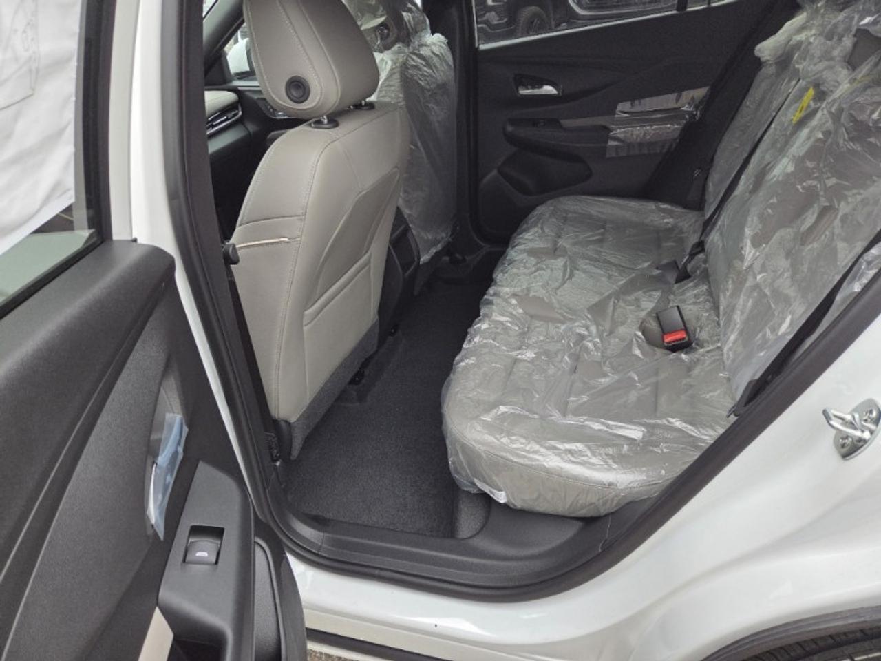 2026 Buick Envista Avenir  - Moonroof -  Leather Seats Photo