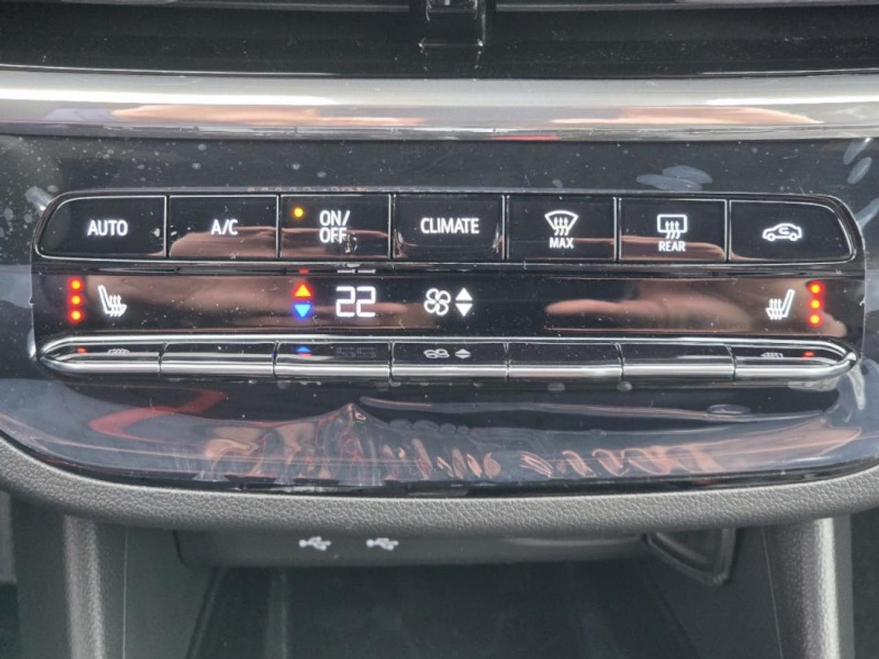 2026 Buick Envista Avenir  - Moonroof -  Leather Seats Photo