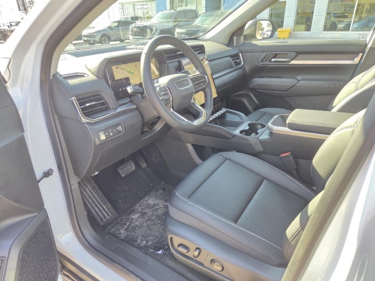 2026 GMC Terrain Denali  - Sunroof -  Cooled Seats Photo