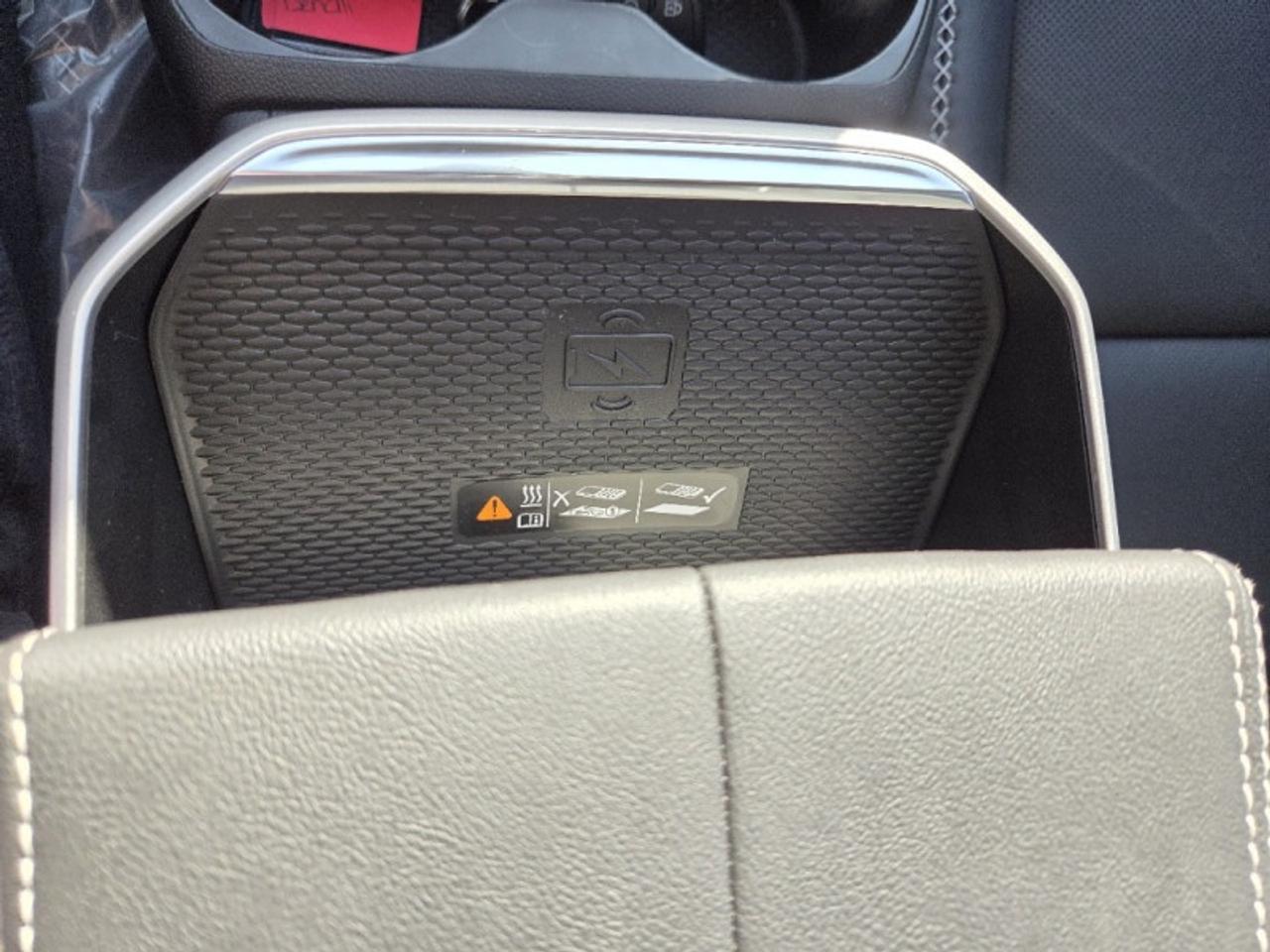 2026 GMC Terrain Denali  - Sunroof -  Cooled Seats Photo