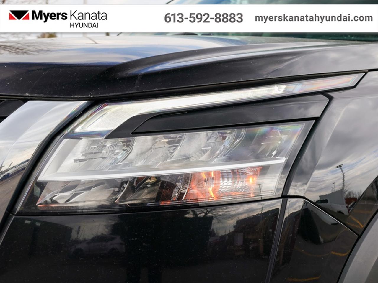 2022 Nissan Pathfinder SL  - Sunroof -  Navigation Photo