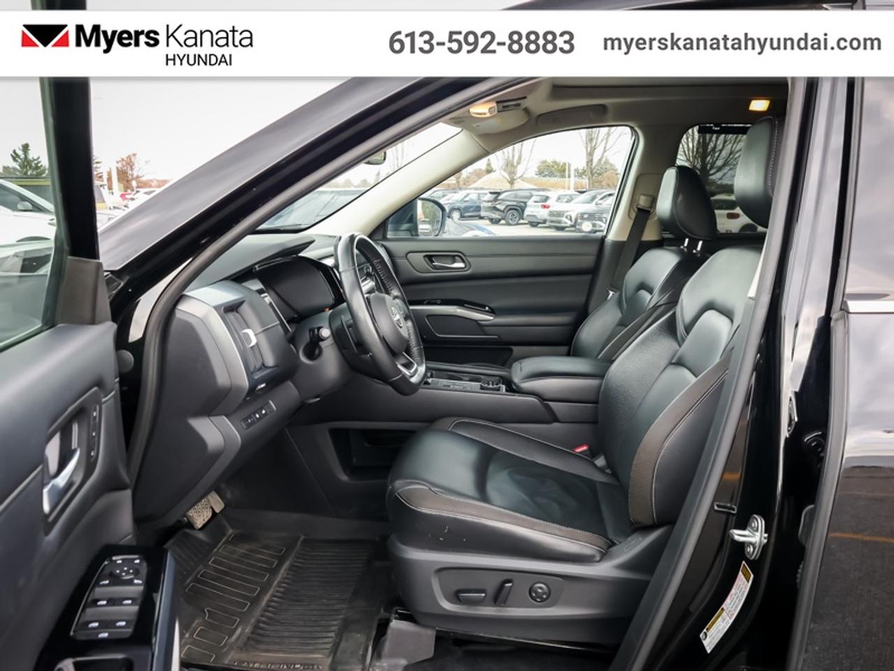 2022 Nissan Pathfinder SL  - Sunroof -  Navigation Photo