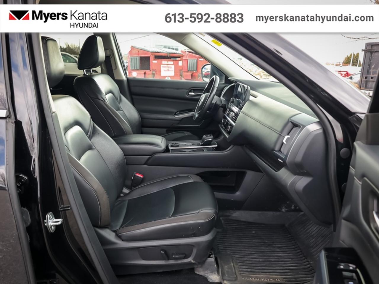 2022 Nissan Pathfinder SL  - Sunroof -  Navigation Photo