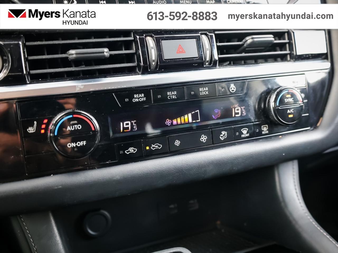2022 Nissan Pathfinder SL  - Sunroof -  Navigation Photo
