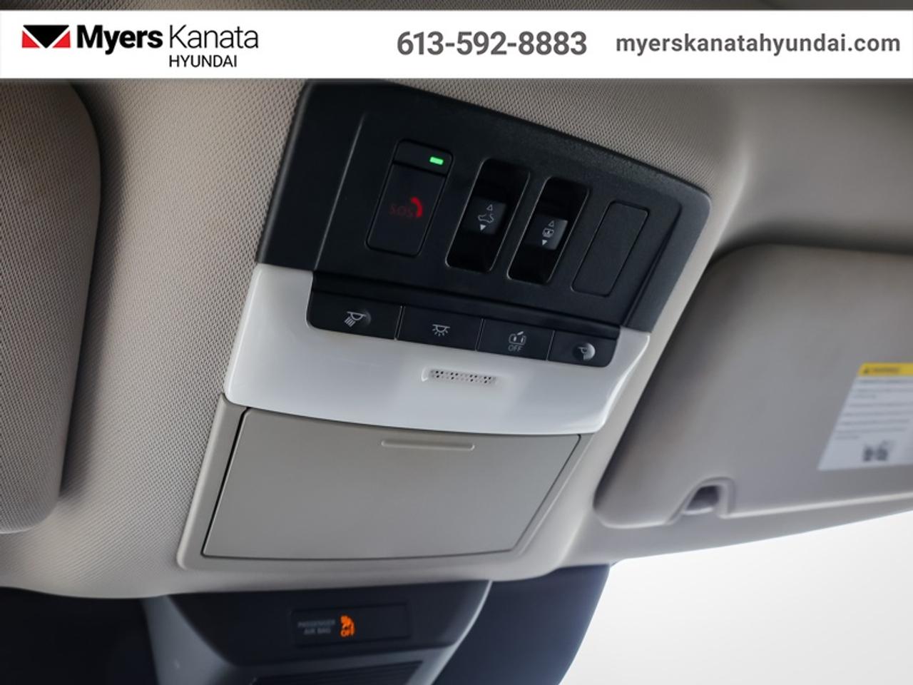 2022 Nissan Pathfinder SL  - Sunroof -  Navigation Photo