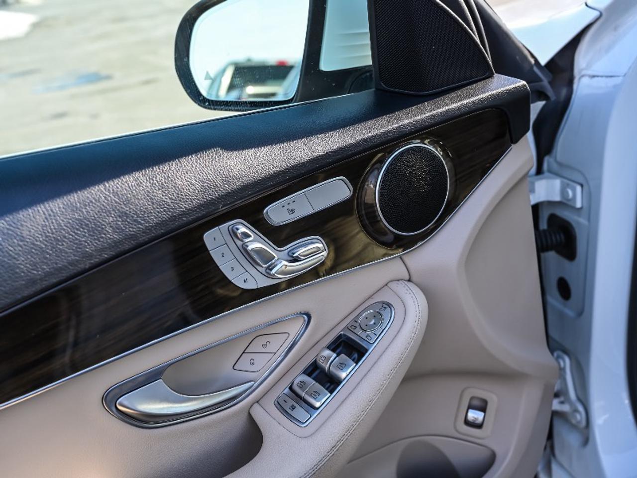 2017 Mercedes-Benz C-Class C 300 Photo