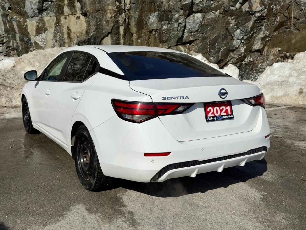 2021 Nissan Sentra S Photo