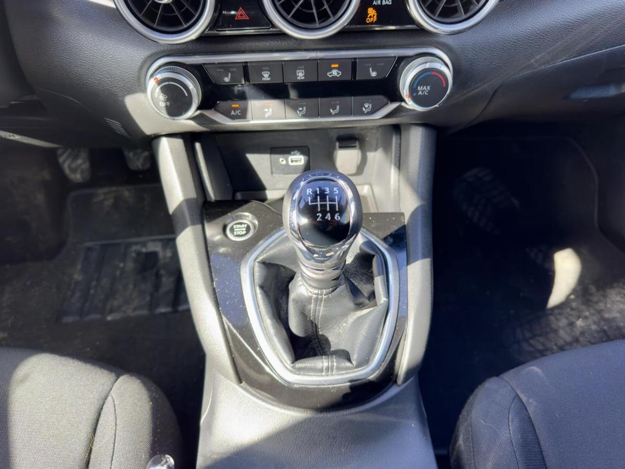 2021 Nissan Sentra S Photo