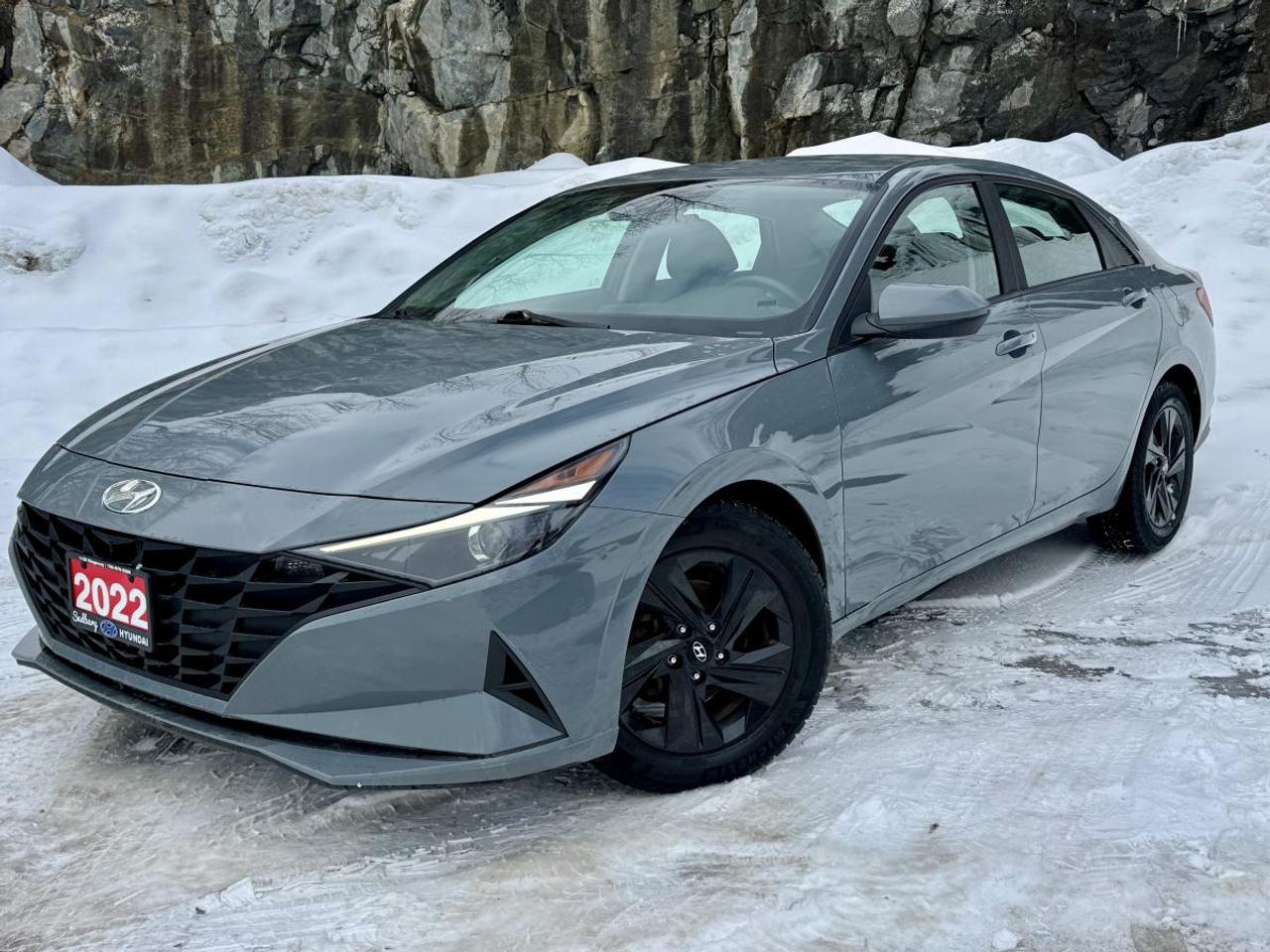 2022 Hyundai Elantra Hybrid Preferred DCT Photo