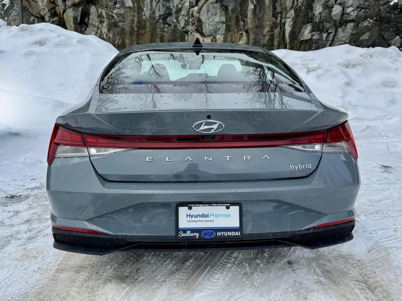 2022 Hyundai Elantra Hybrid Preferred DCT Photo