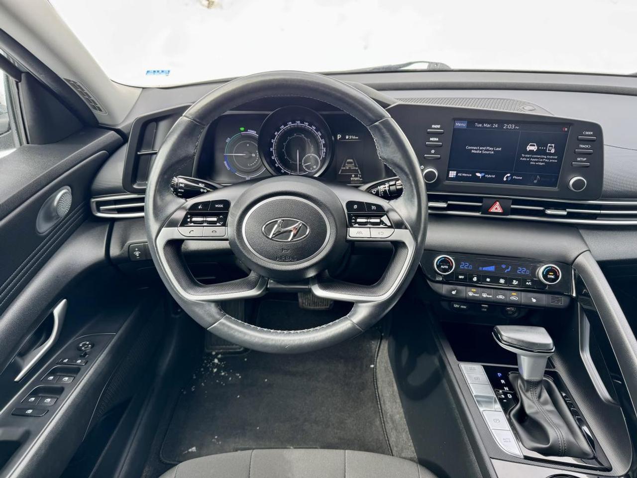 2022 Hyundai Elantra Hybrid Preferred DCT Photo