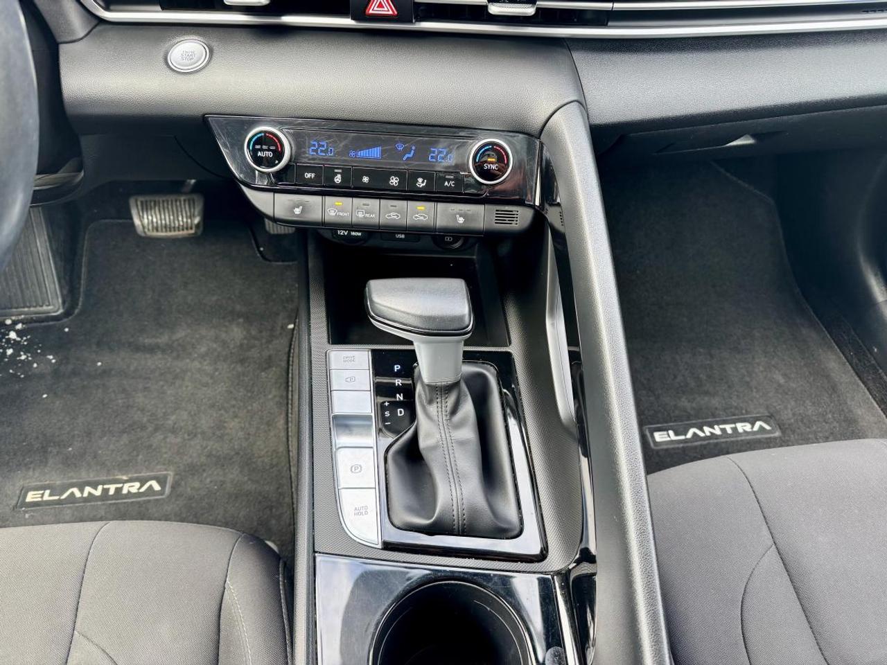 2022 Hyundai Elantra Hybrid Preferred DCT Photo