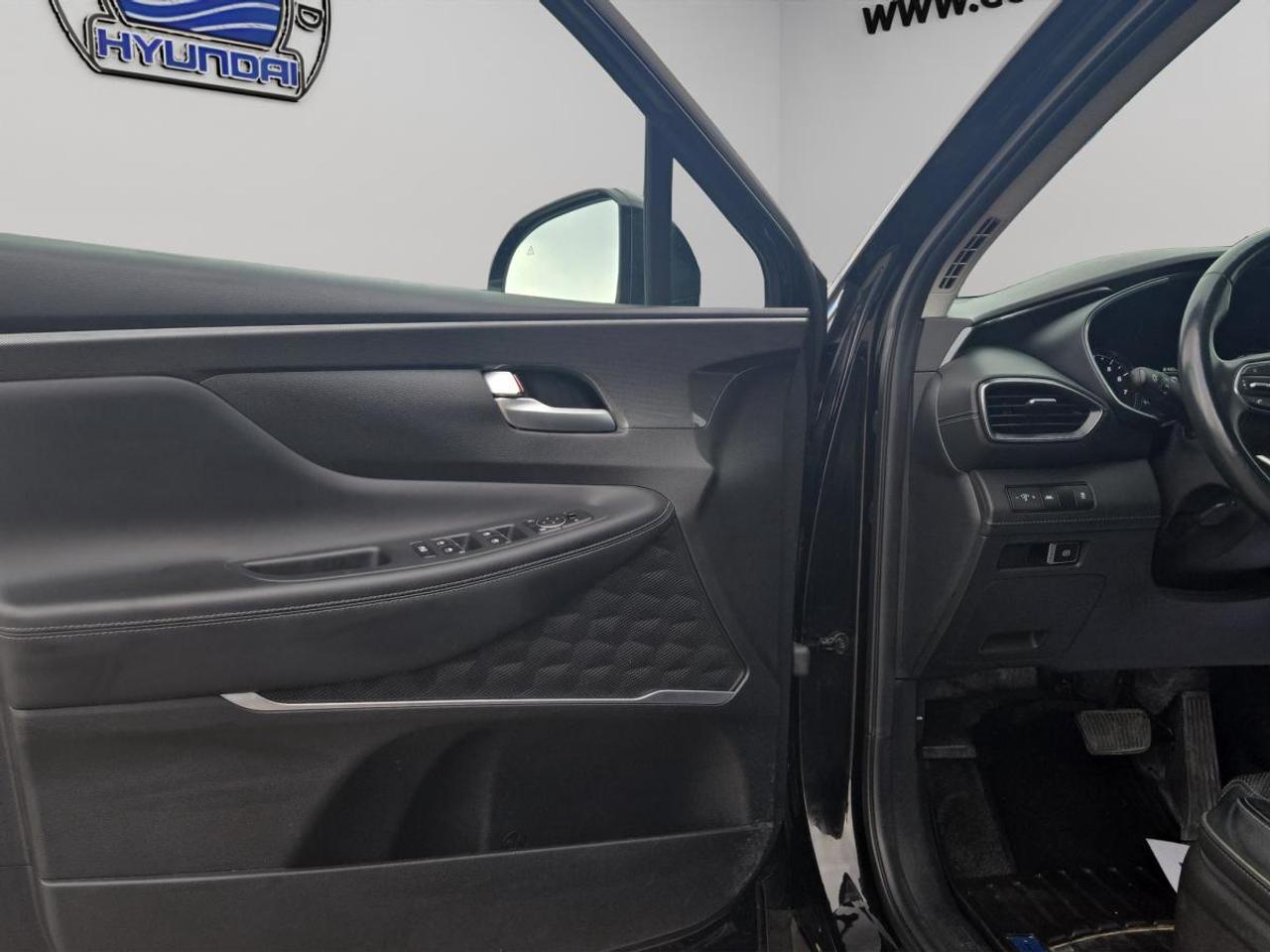 2022 Hyundai Santa Fe Preferred Photo