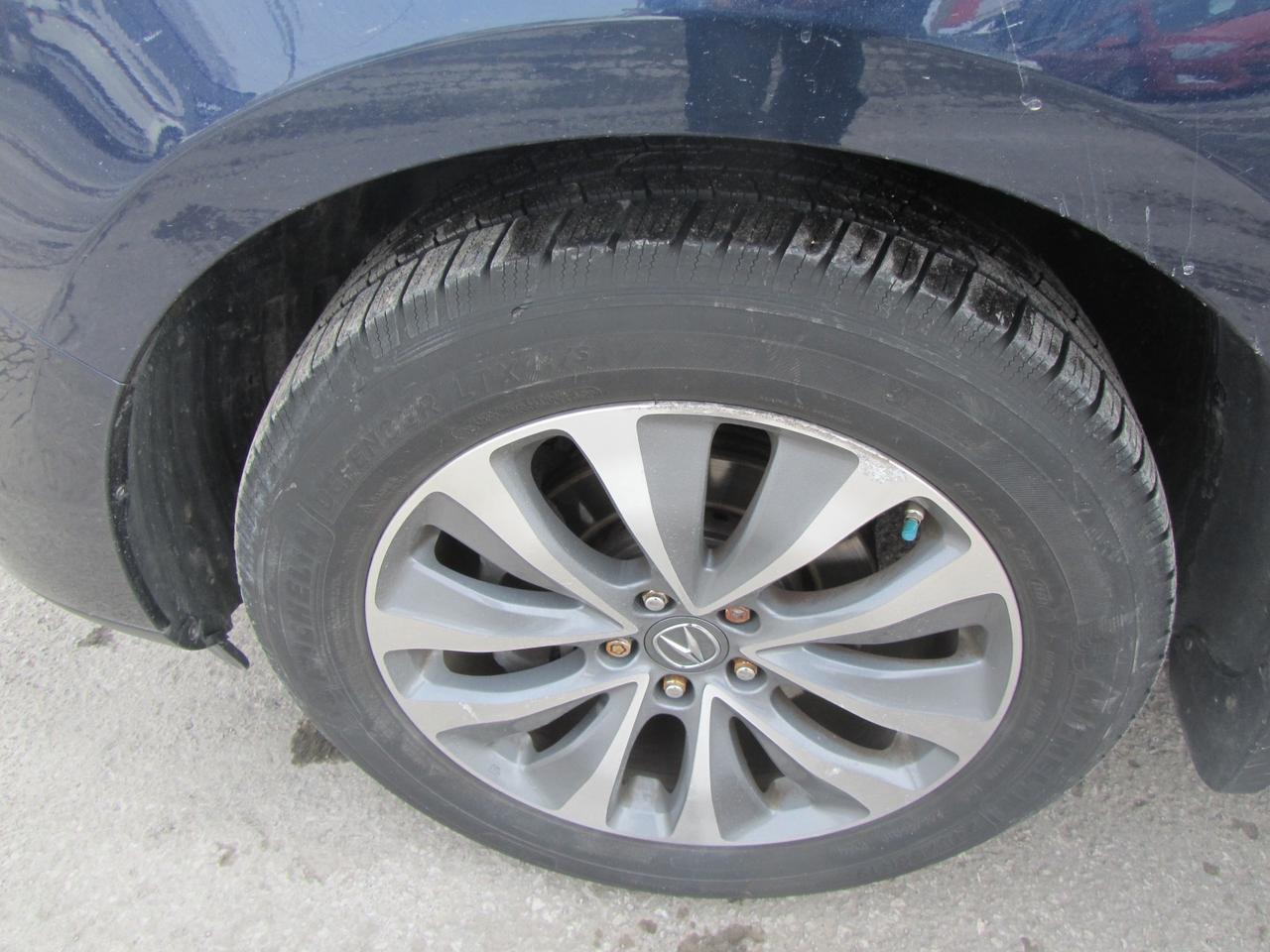 2016 Acura MDX SH-AWD 4dr w/Tech Photo2
