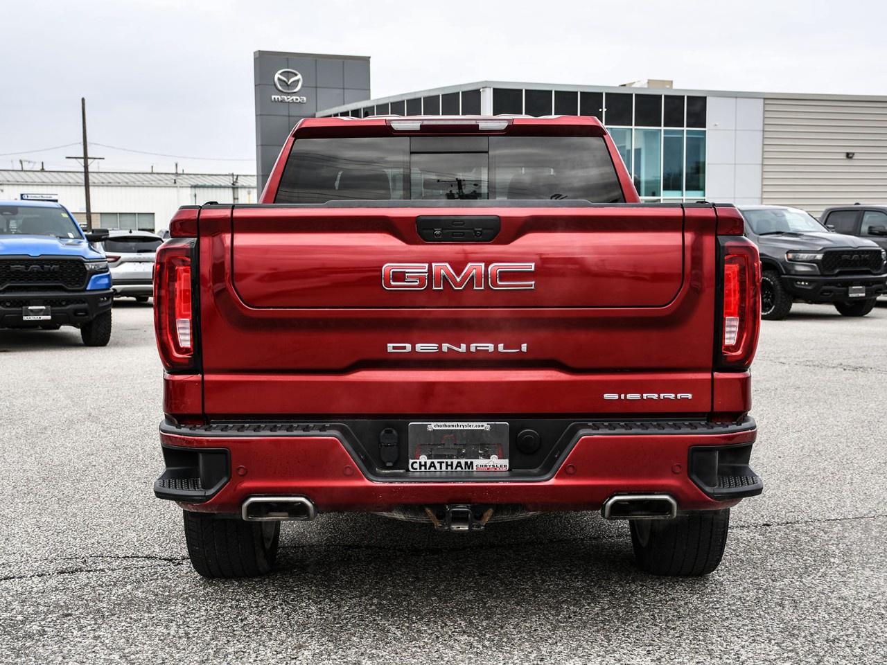 2022 GMC Sierra 1500 Limited Crew Cab Short Box 4-Wheel Drive Denali Photo2