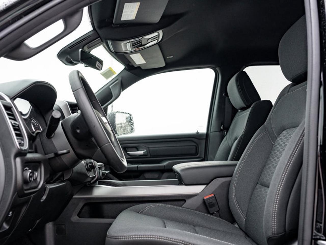 2026 RAM 1500 Express Photo