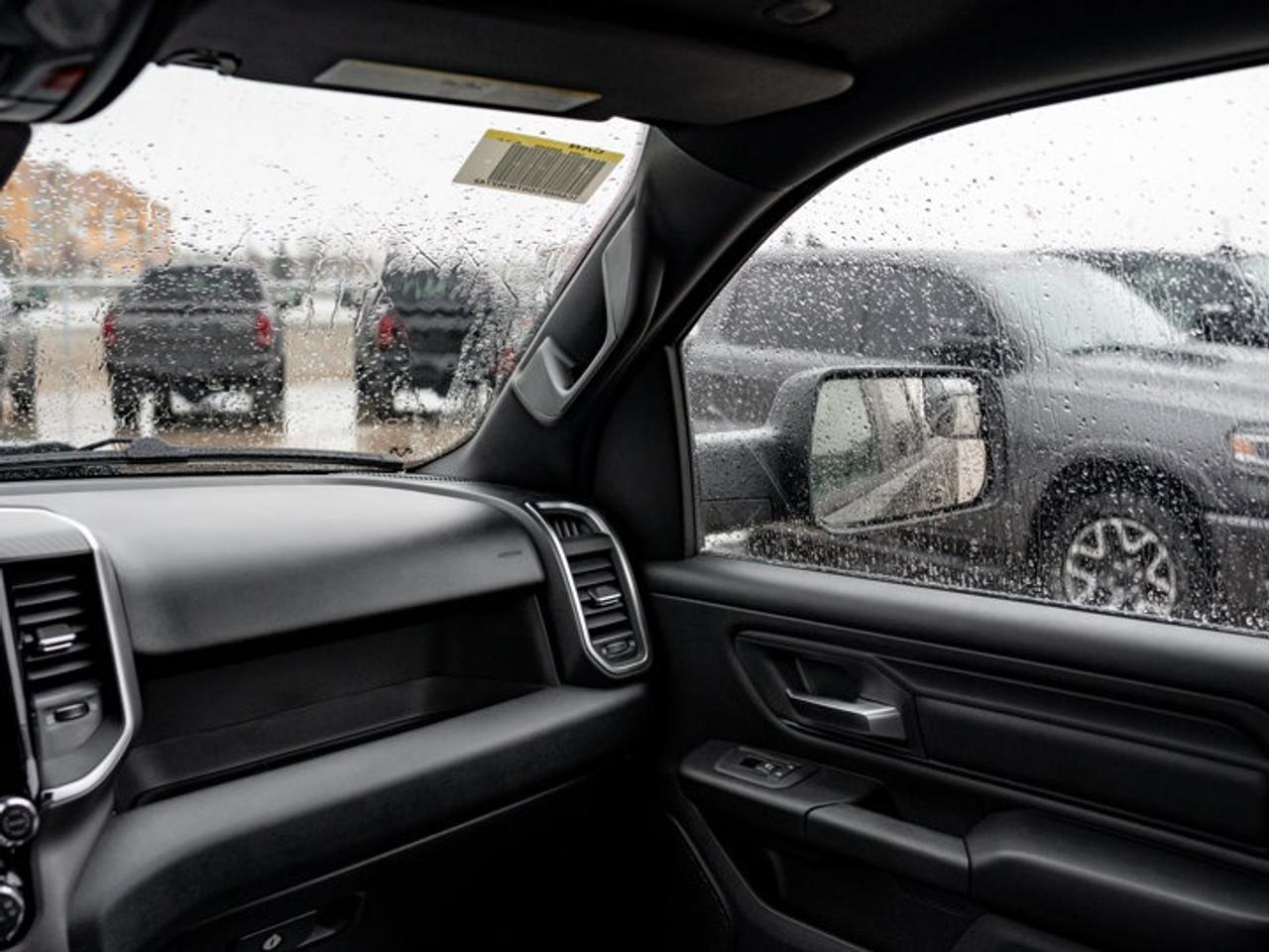 2026 RAM 1500 Express Photo