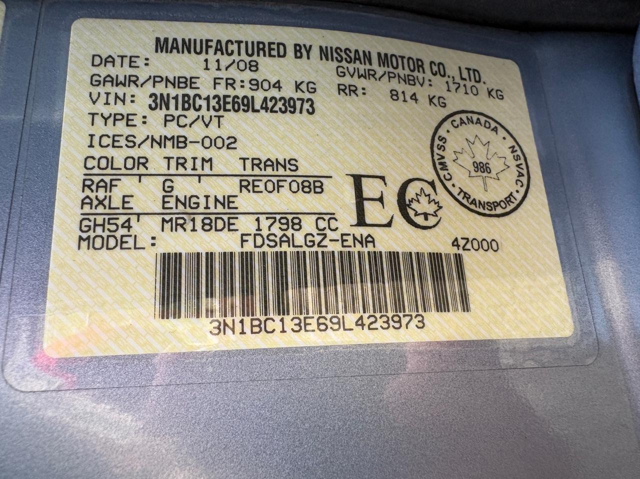 2009 Nissan Versa Hatchback 1.8 SL, ONE OWNER – LOW KM – SAFETY + WARRANTY Photo