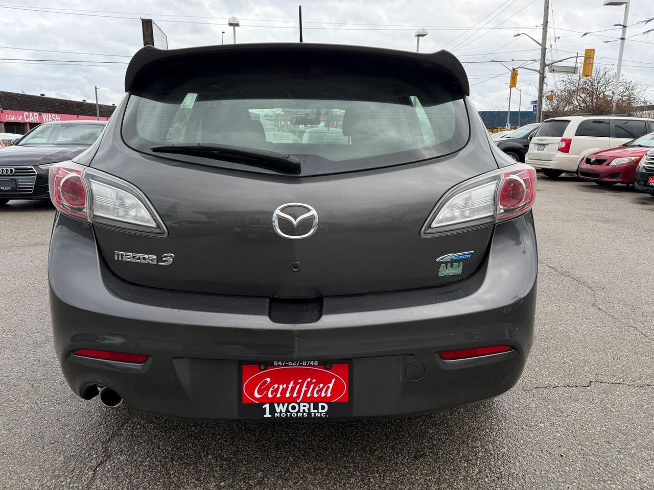 2013 Mazda MAZDA3 GS-SKY Photo