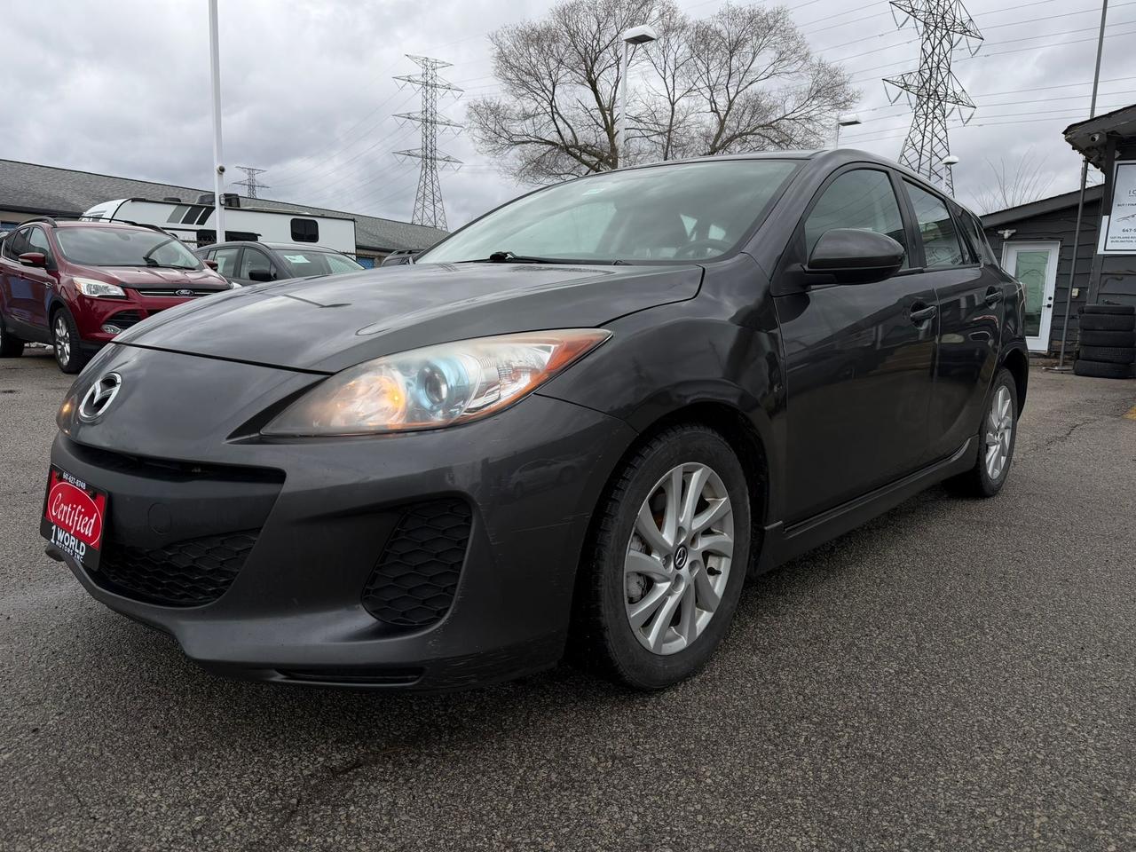 2013 Mazda MAZDA3 GS-SKY Photo