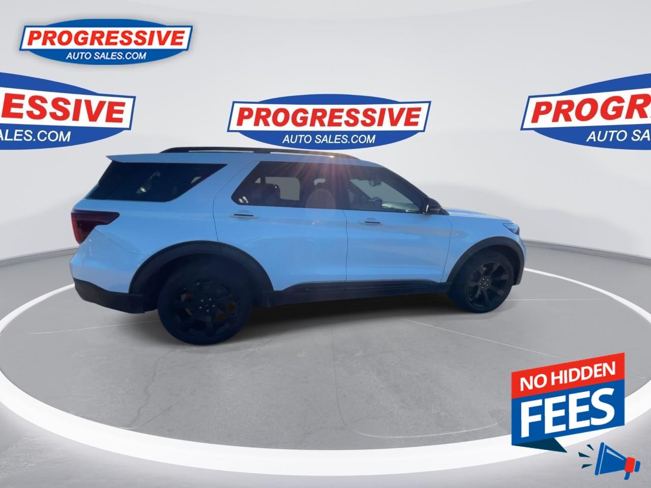 2023 Ford Explorer ST Photo
