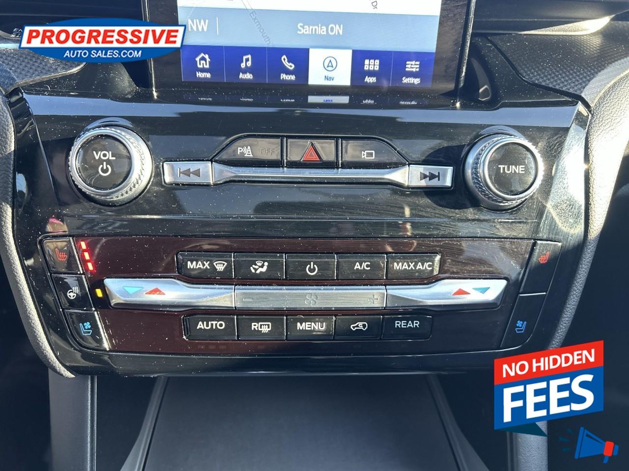 2023 Ford Explorer ST Photo