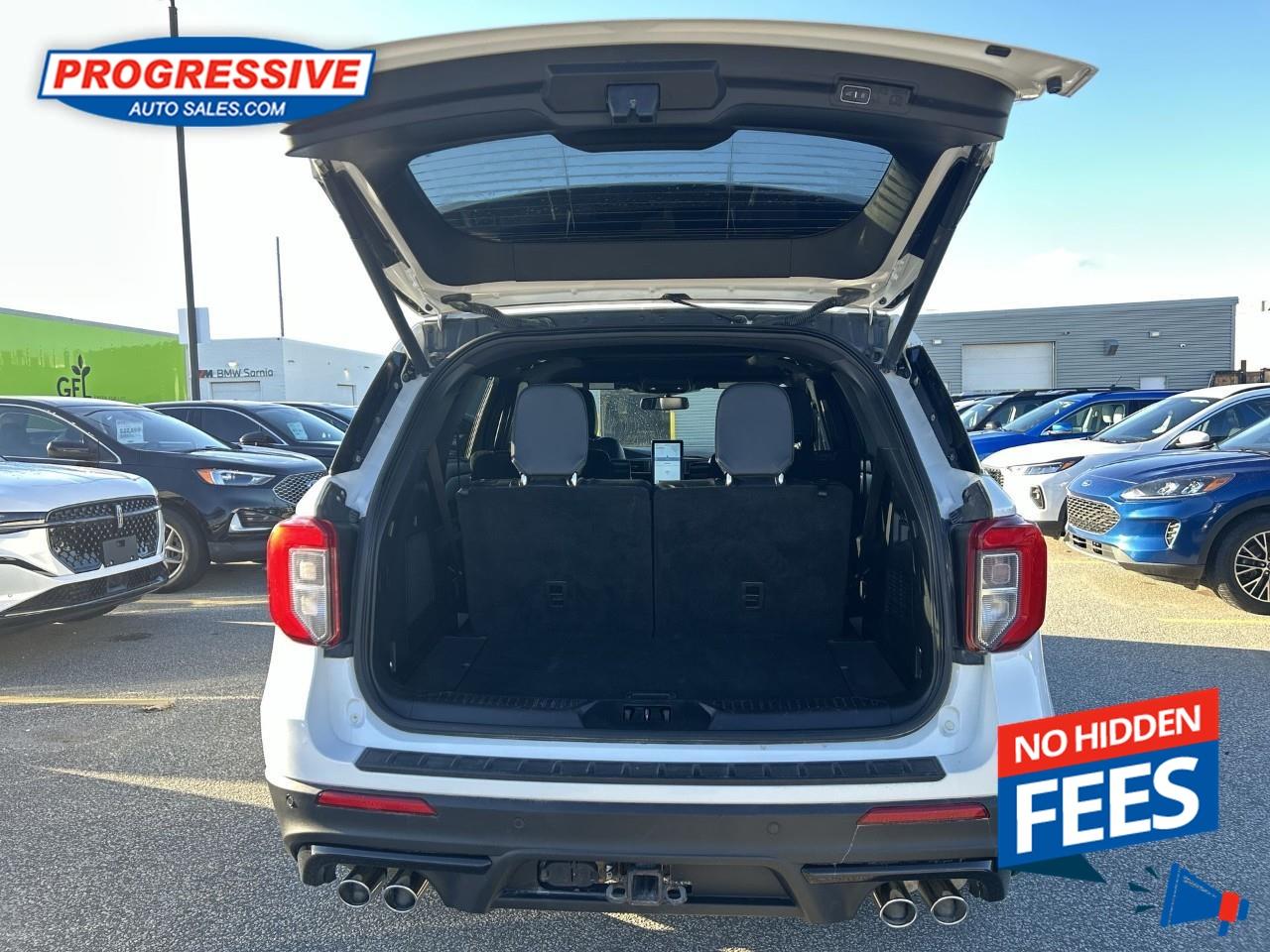2023 Ford Explorer ST Photo