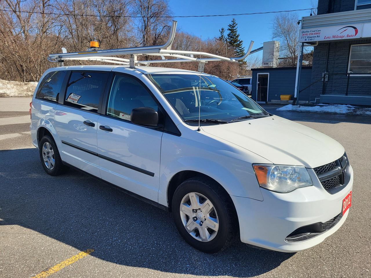 2012 RAM TRADESMAN Cargo Van Photo3