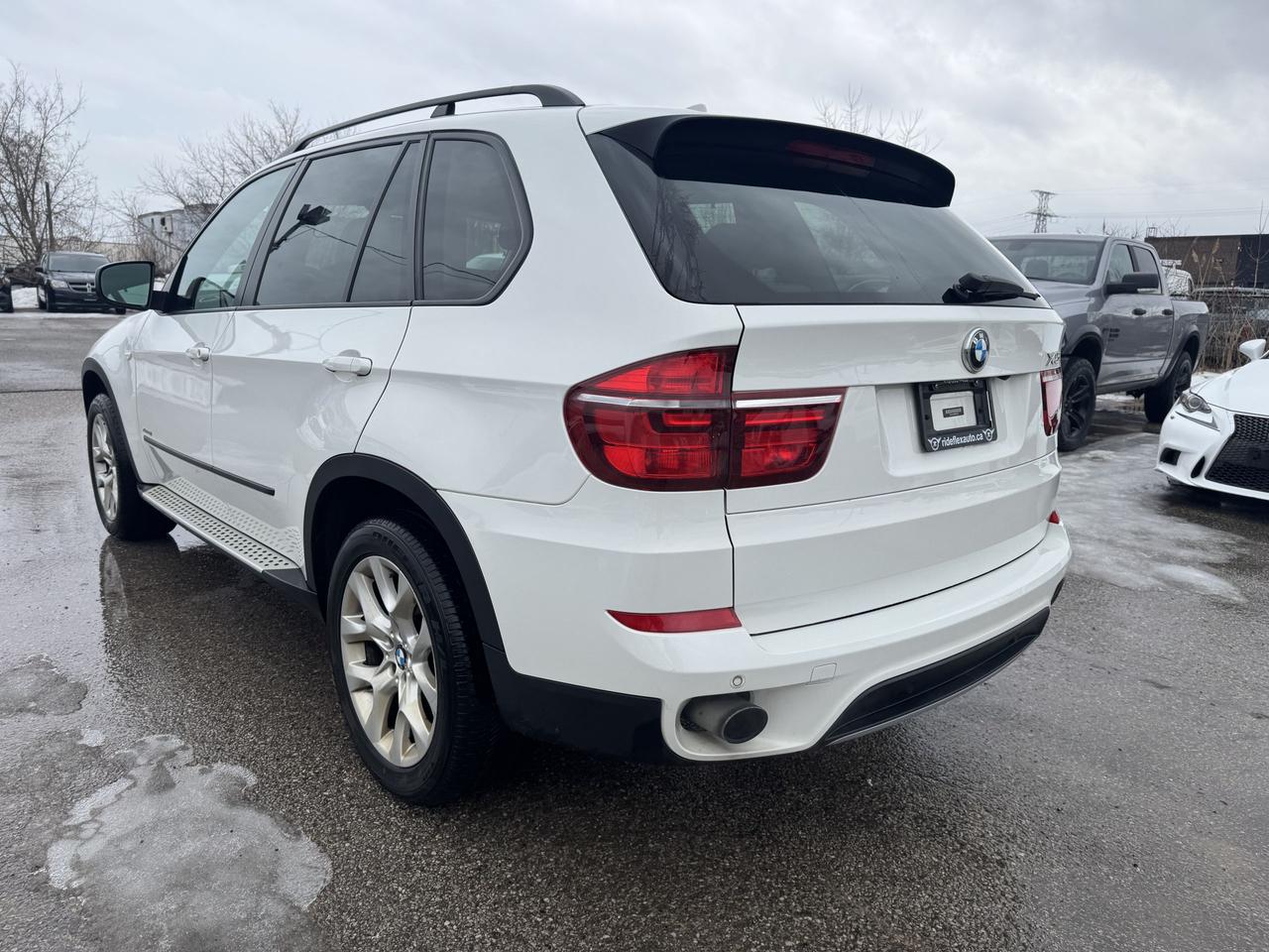 2013 BMW X5 35i Photo