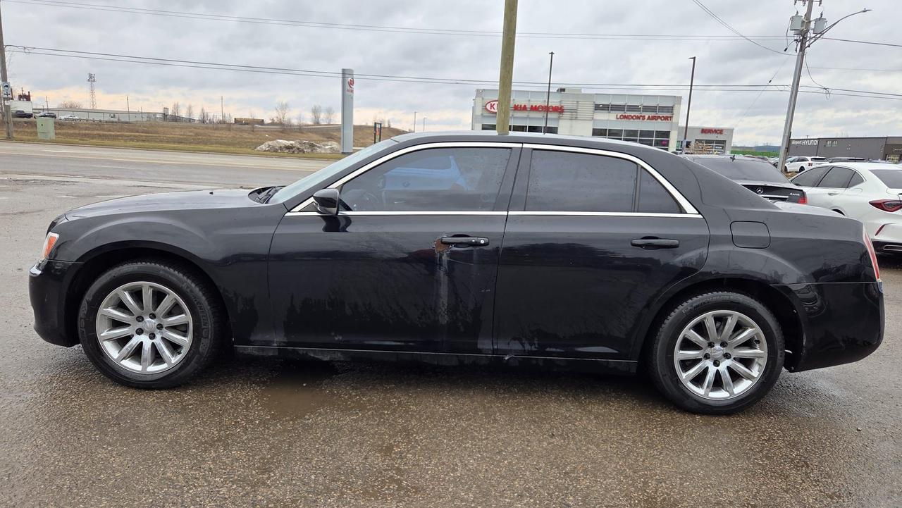 2012 Chrysler 300 LIMITED, EXHAUST, INTAKE, TUNED, RUNS WELL, AS IS Photo