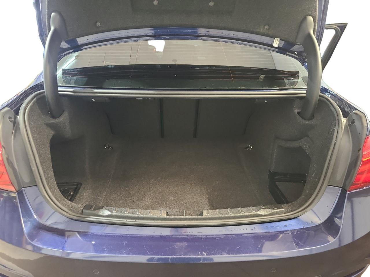 2017 BMW 3 Series 330i xDrive - Photo #18