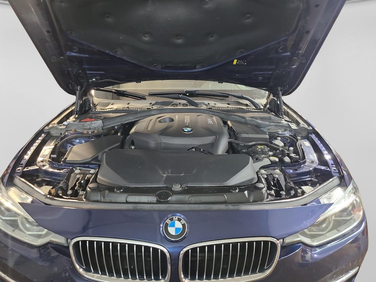 2017 BMW 3 Series 330i xDrive - Photo #19