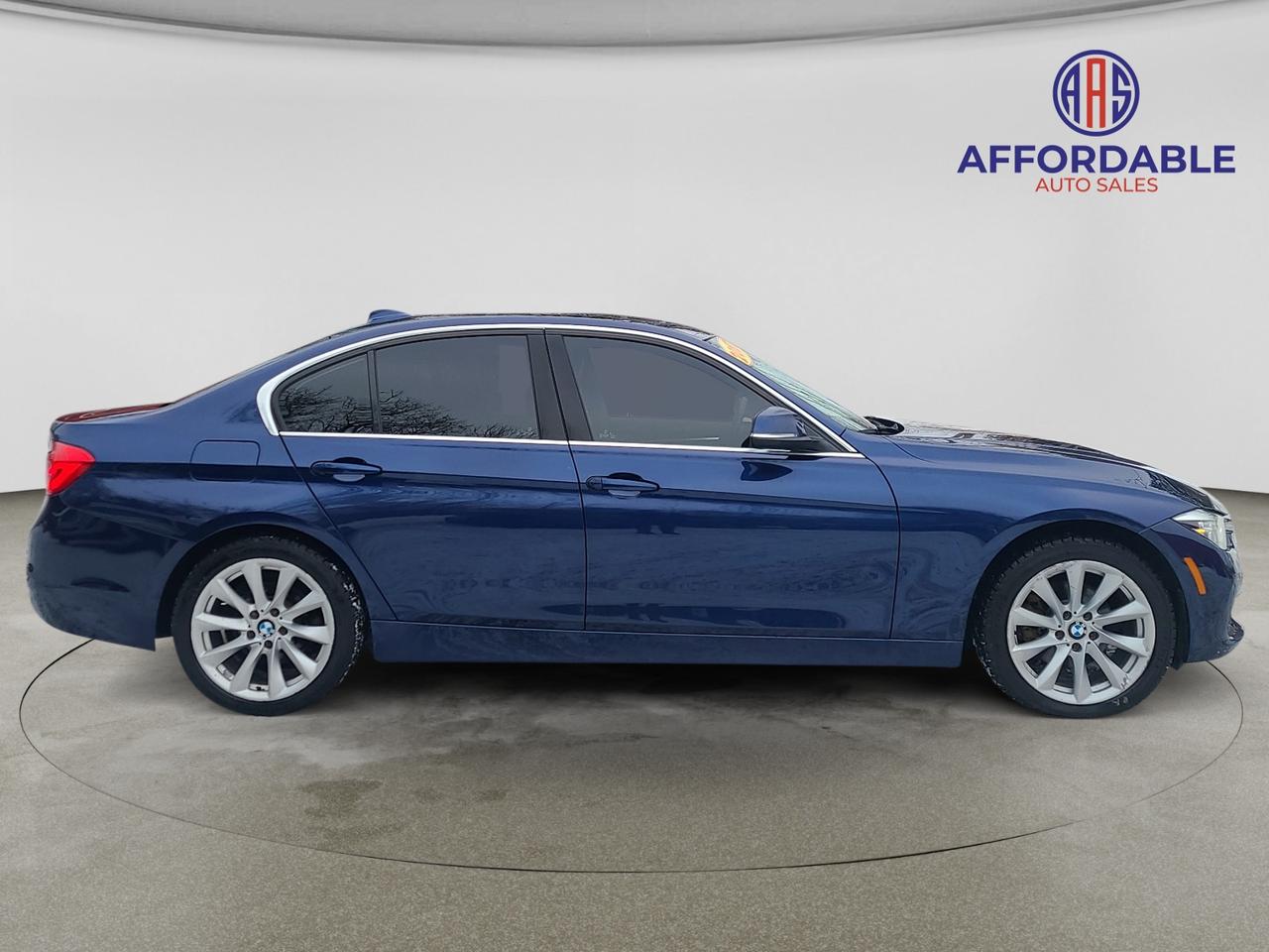 2017 BMW 3 Series 330i xDrive - Photo #6